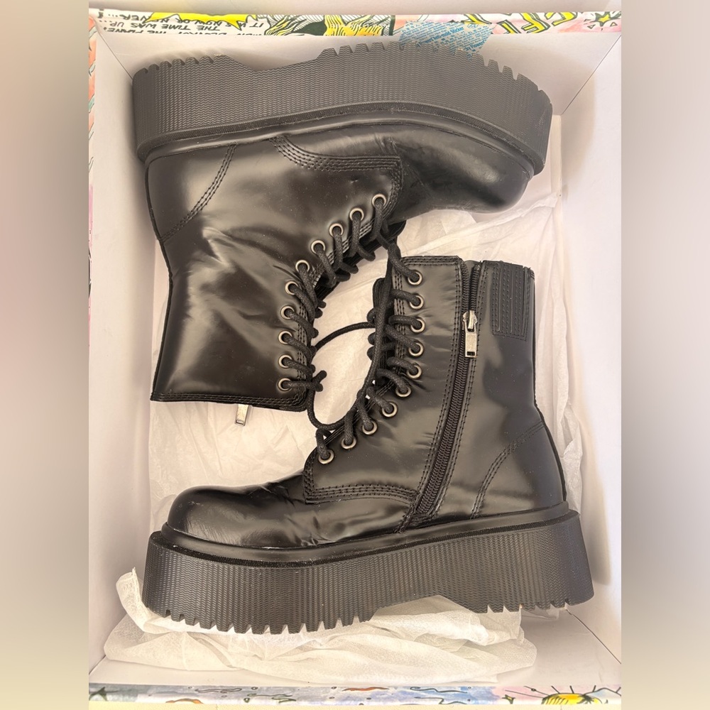 Jeffrey Campbell Sopas Lugged Platform Boot